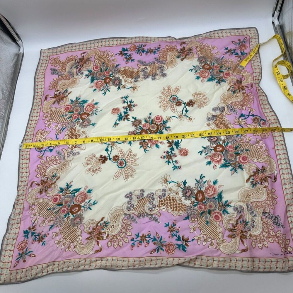 Oscar De La Renta Silk Scarf 30 x 30" Floral Pink Vintage - Picture 8 of 8